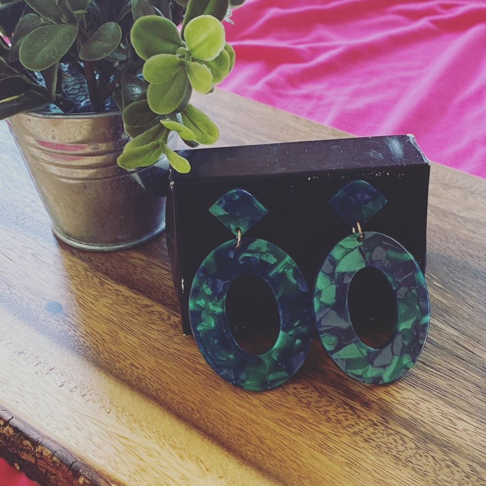 Vacation Cool Earrings 🌴🌴🌴